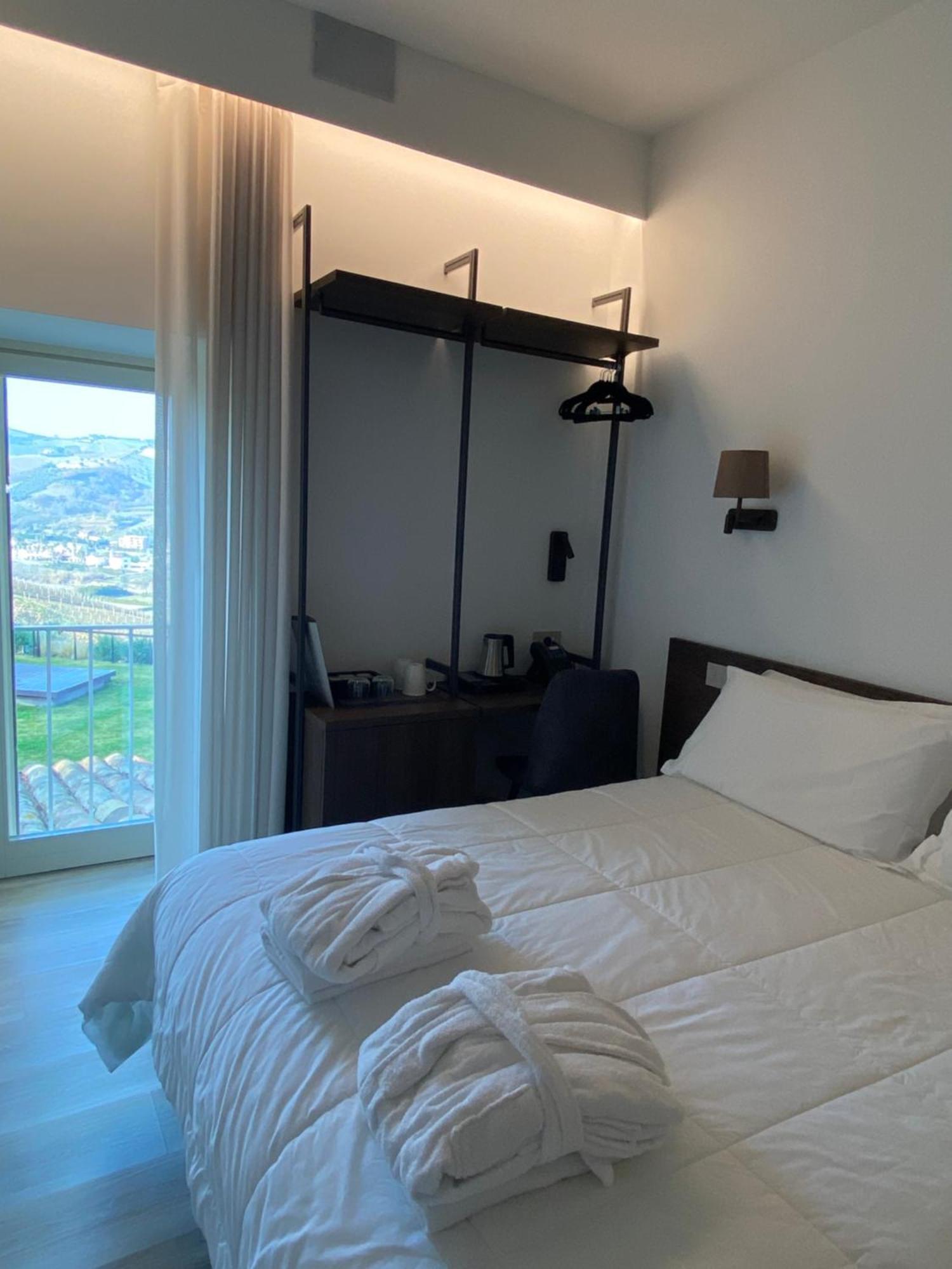 Farm stay Colle Serrano Relais & *